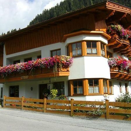 Saegehof Hotel Neustift im Stubaital Exterior photo